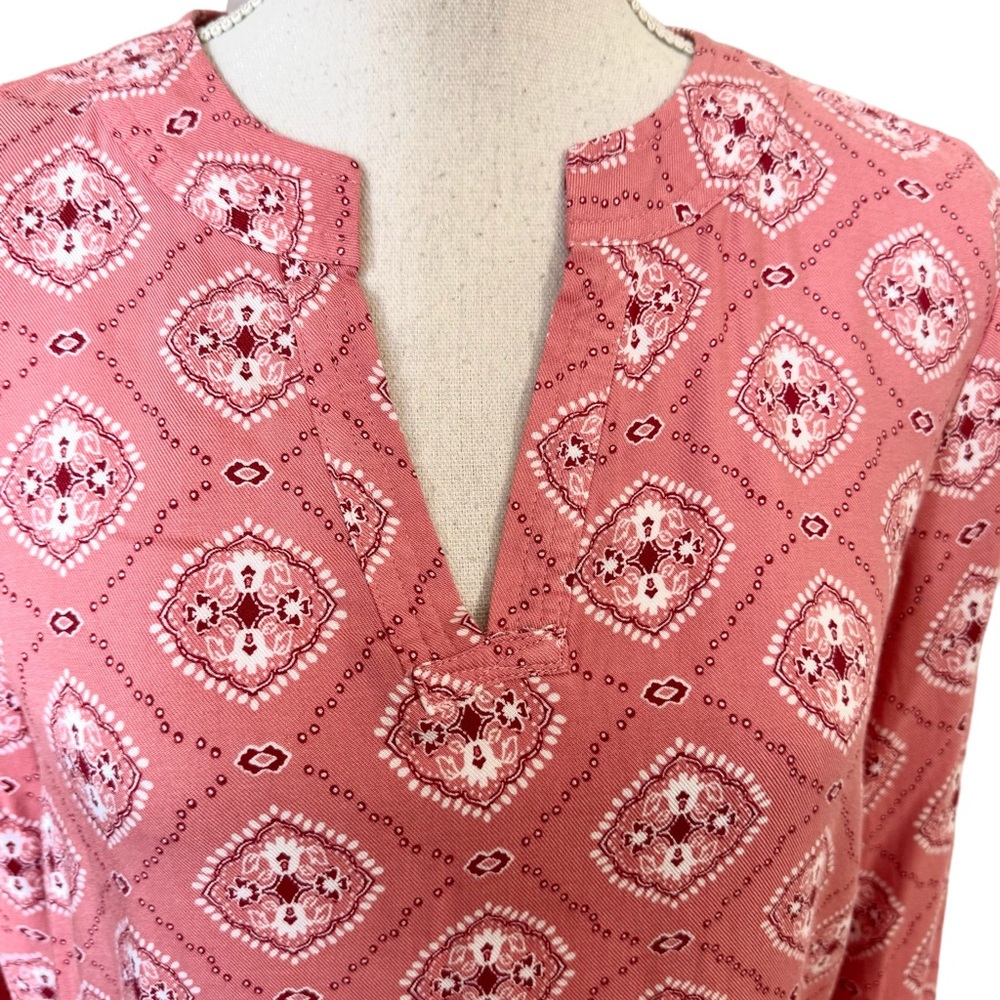 NWT RETAIL: $48 KIM ROGERS PRETTY PRINT TOP SIZE: SMALL BIN#2 - Picture 2 of 8